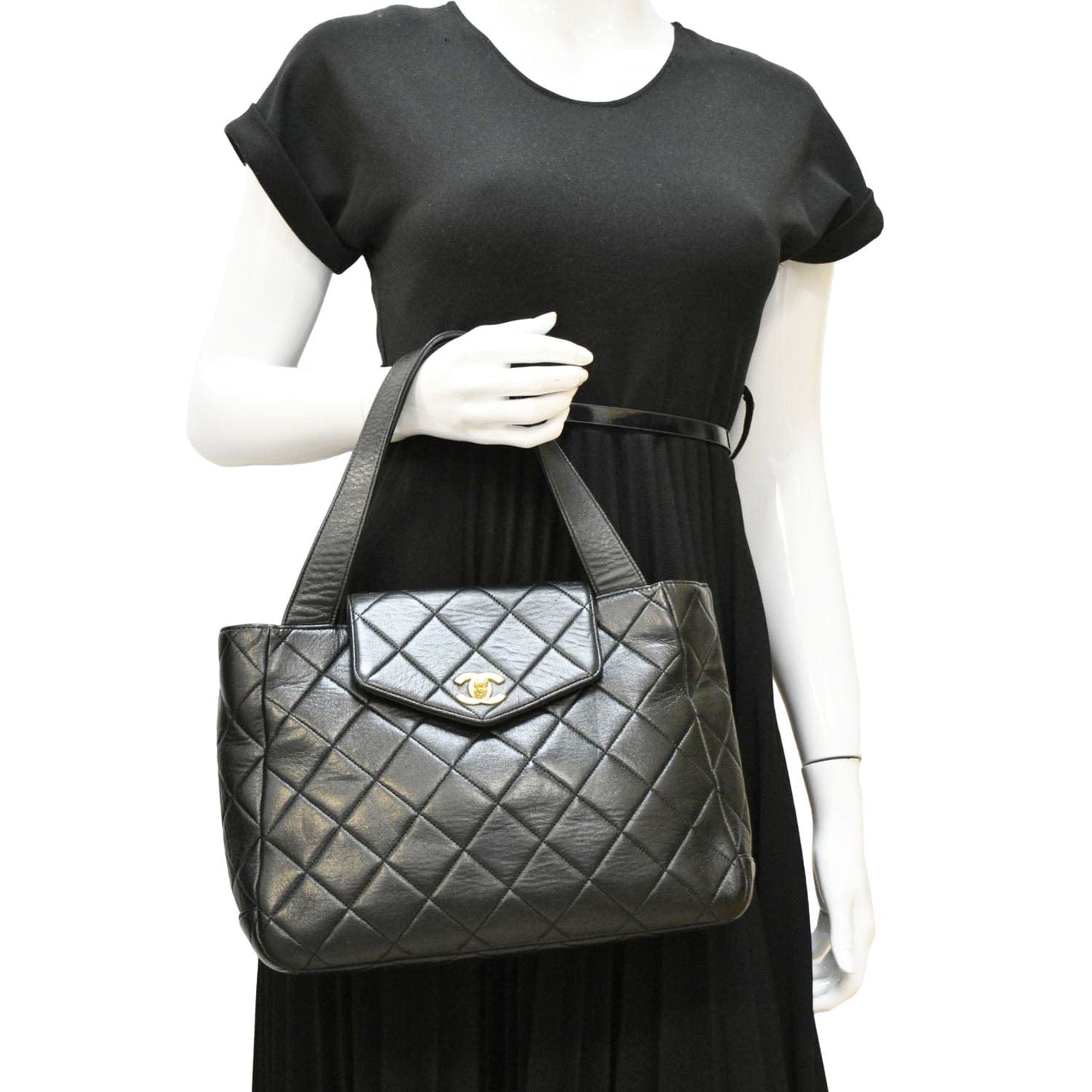 CHANEL Classic Flap   Quilted Leather Tote Bag Black