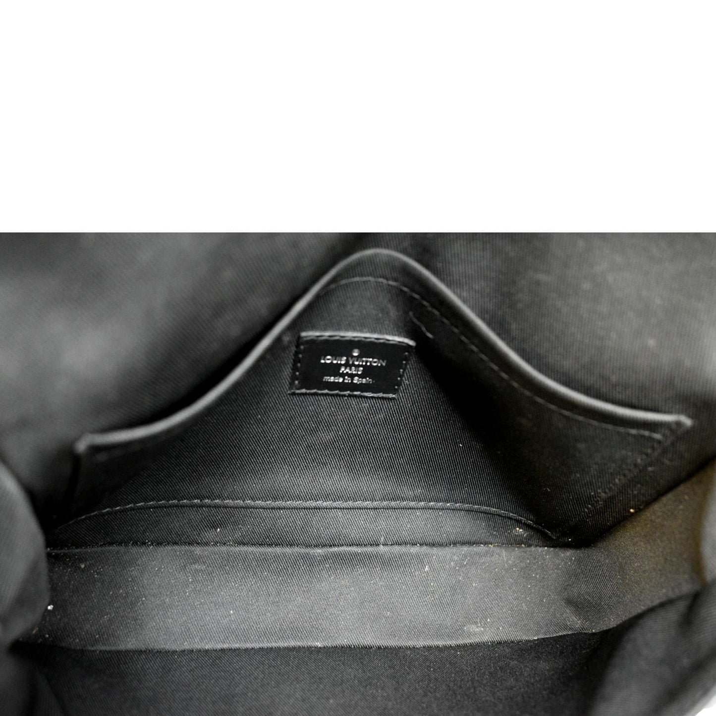 LOUIS VUITTON Studio Damier Graphite Messenger Bag Black