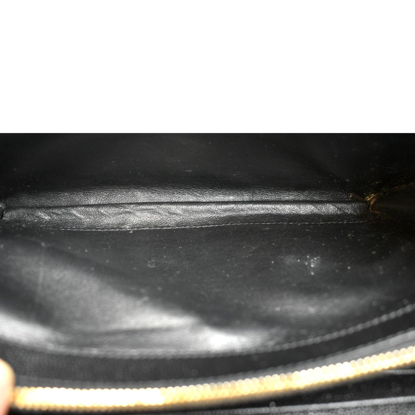YVES SAINT LAURENT Chevron Grain De Poudre Envelope Chain Bag Black -