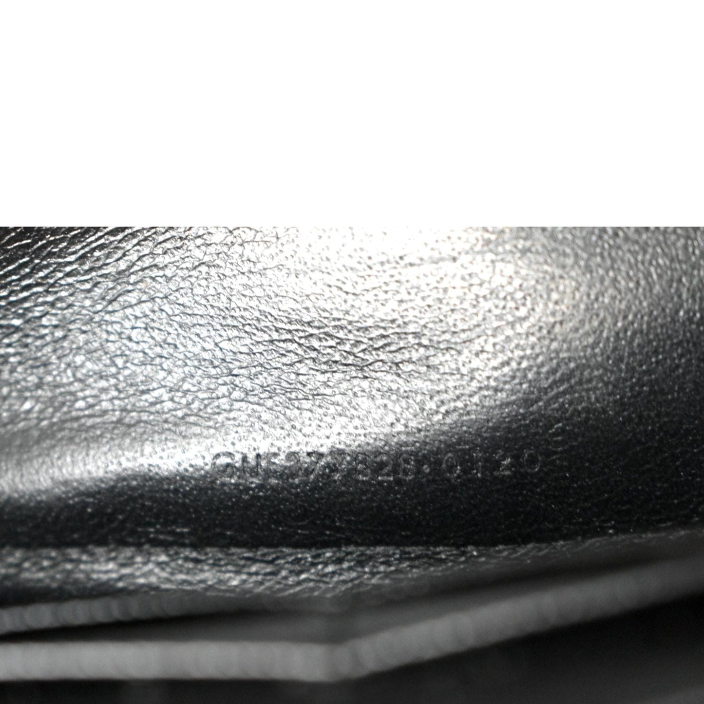 YVES SAINT LAURENT Chevron Grain De Poudre Envelope Chain Bag Black -