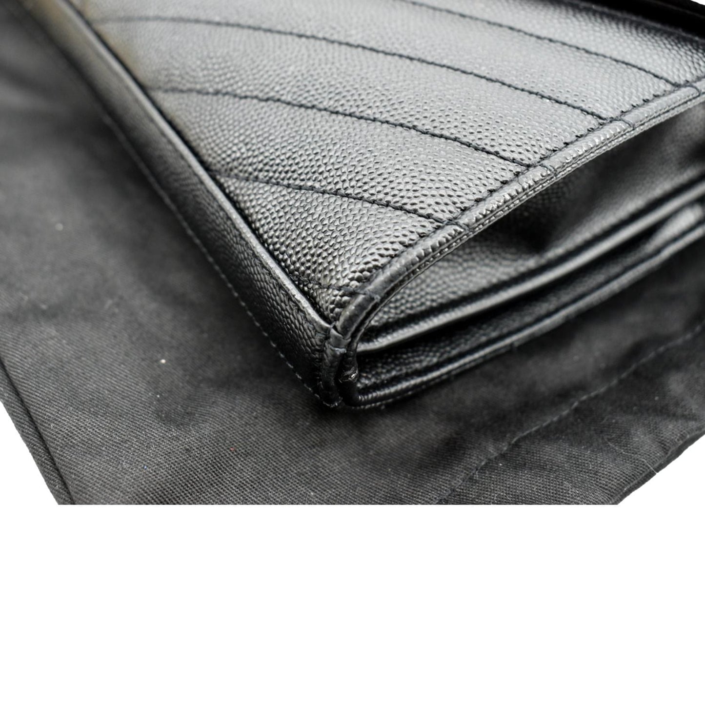YVES SAINT LAURENT Chevron Grain De Poudre Envelope Chain Bag Black -