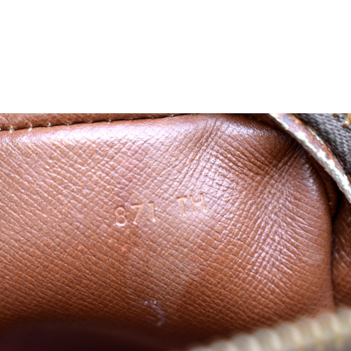 LOUIS VUITTON Pochette Marly Bandouliere Monogram Canvas Crossbody Bag Brown