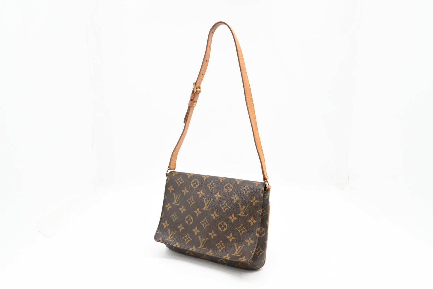 Louis Vuitton M tte Tango in Monogram Canvas