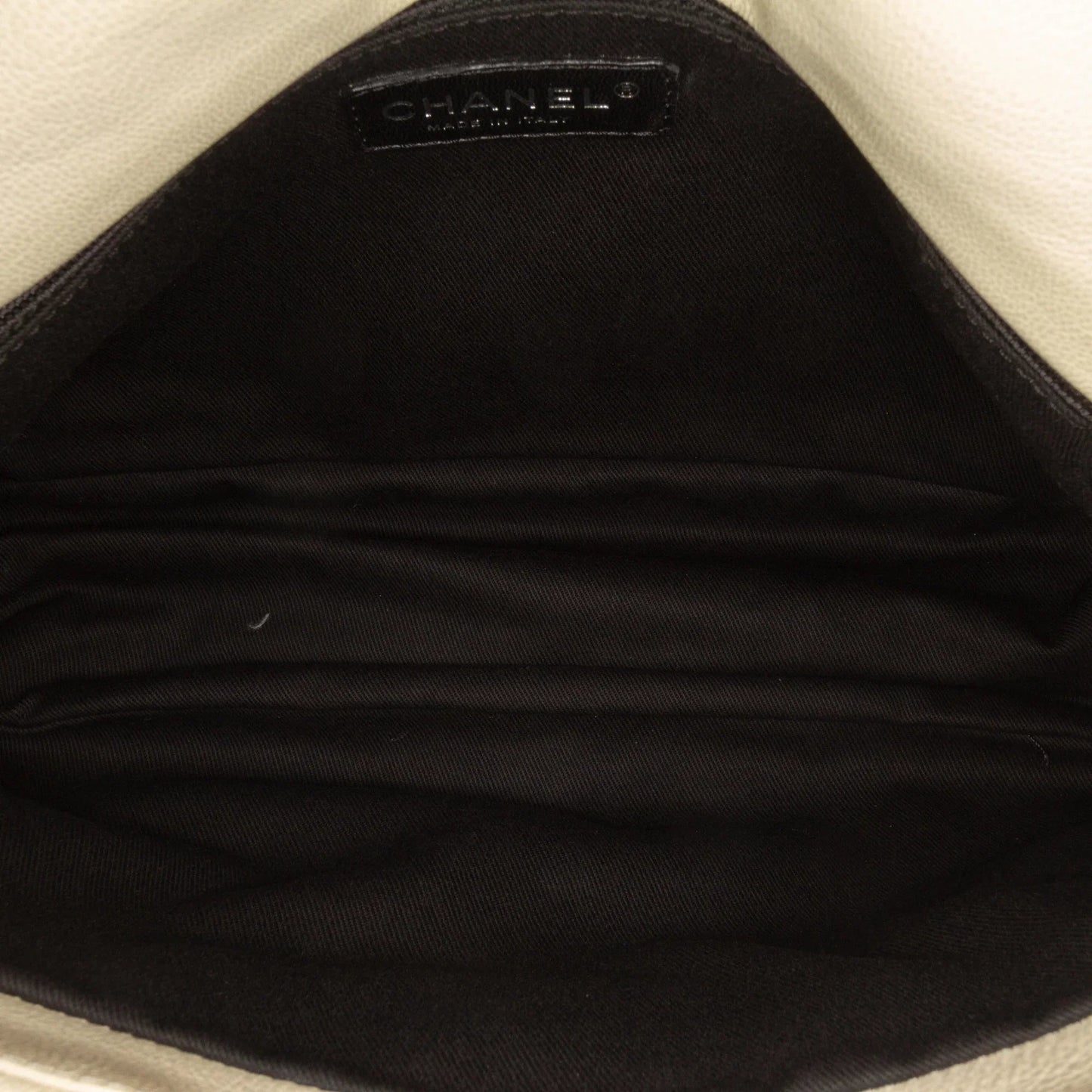 White Chanel Quilted Calfskin Expandable Zip Yacht Flap Shoulder Bag