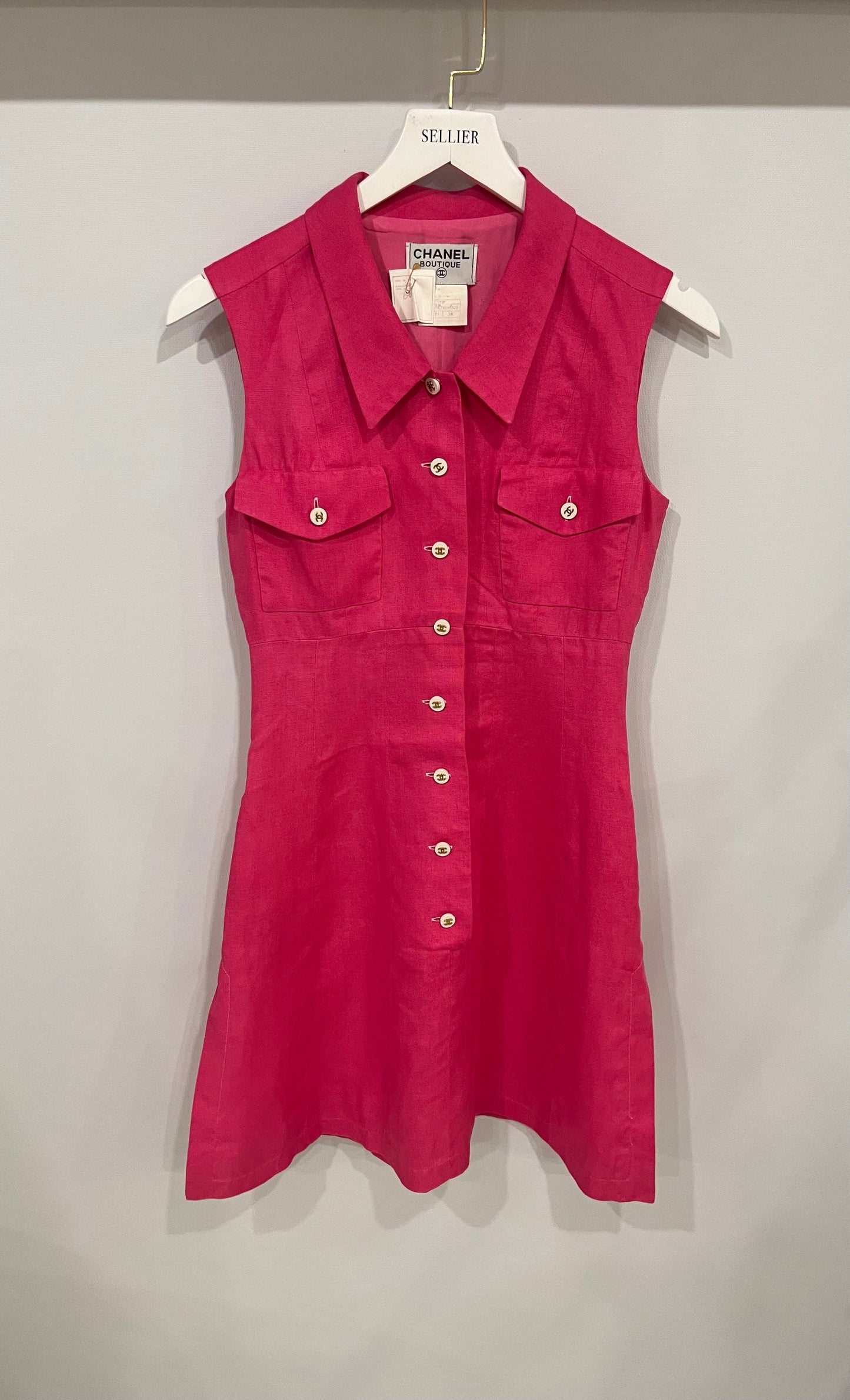 Chanel 95/P   Barbie Pink Linen Mini Dress and Cropped Jacket Set with Gold CC Logo Buttons Size FR 38 (UK 10)