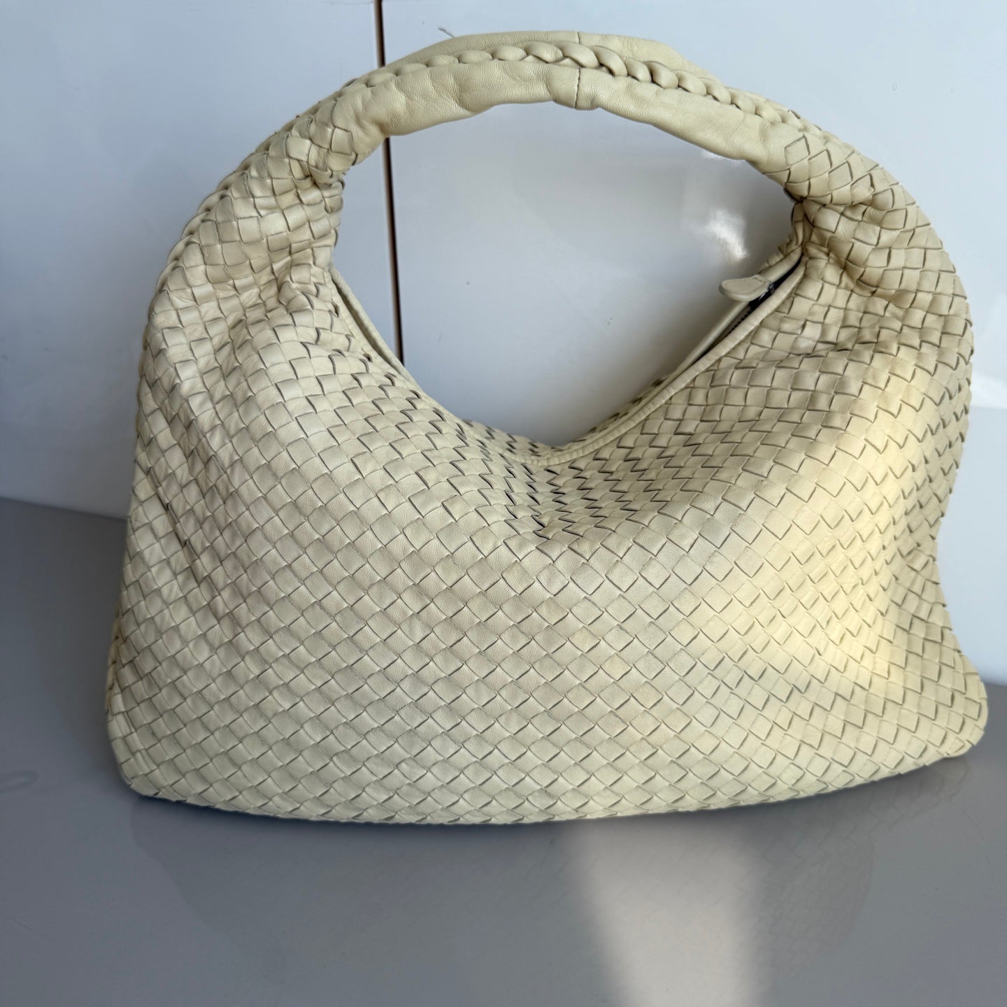 Bottega Veneta Veneta Hobo Light Yellow Intrecciato Leather Bag 47cm