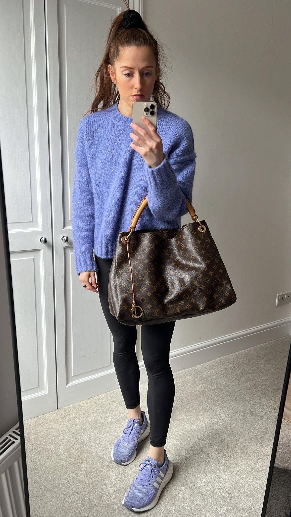 Louis Vuitton Artsy MM Monogram