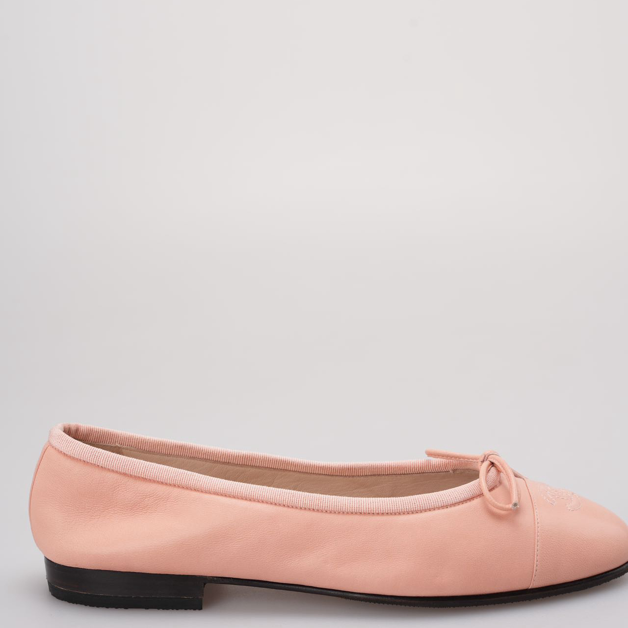 Chanel Crumpled Calfskin Cap Toe CC Ballerina Flats 39 In Baby Pink