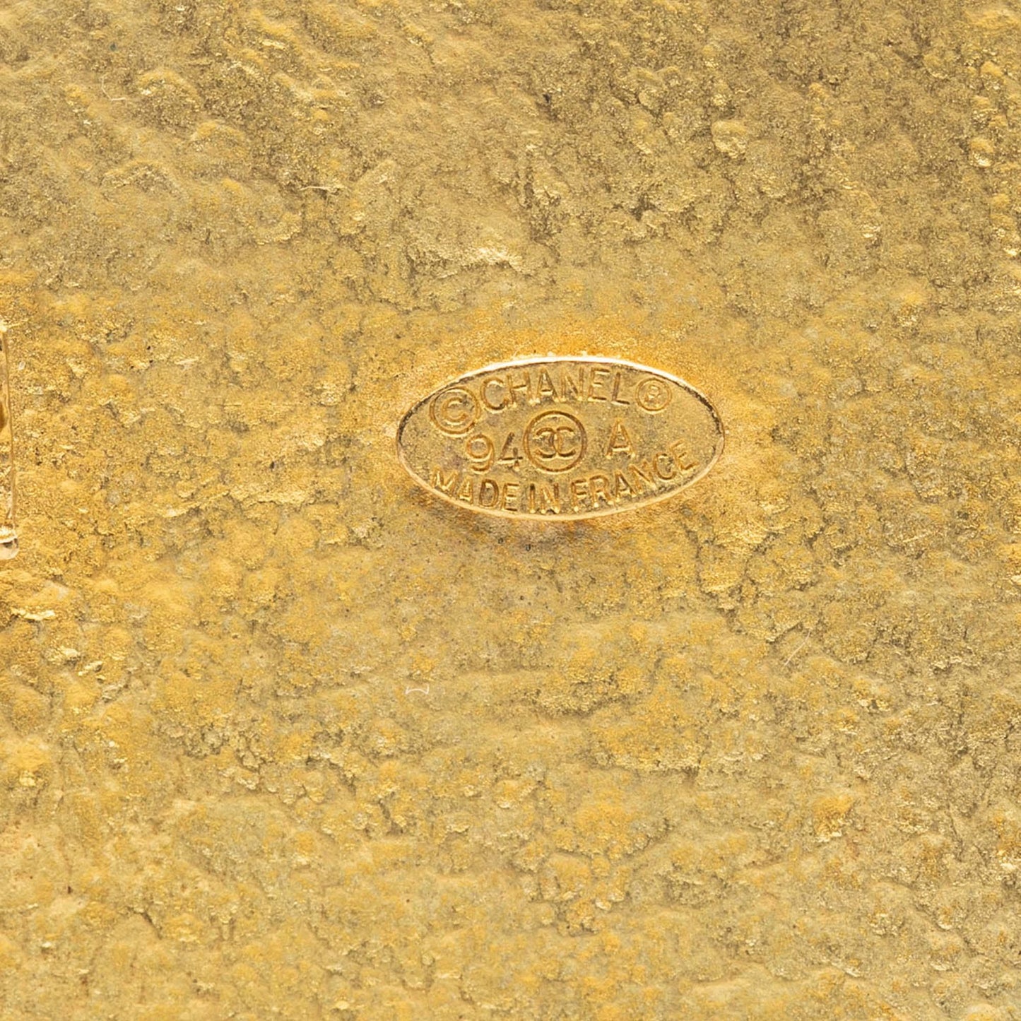 Gold Chanel CC Gold Plated Round Brooch