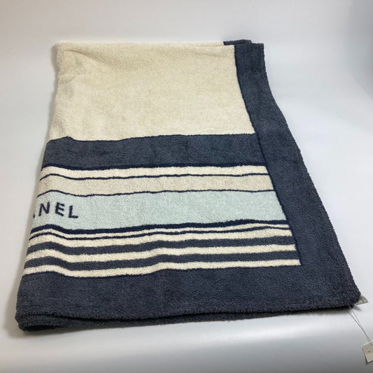 CHANEL towel cotton Ivoryx Blue type border bath towel unisex(Unisex)