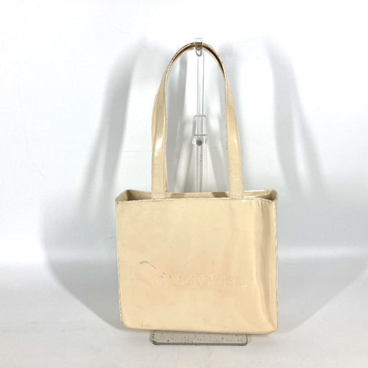 CHANEL Shoulder Bag Patent leather Ivorytype logo