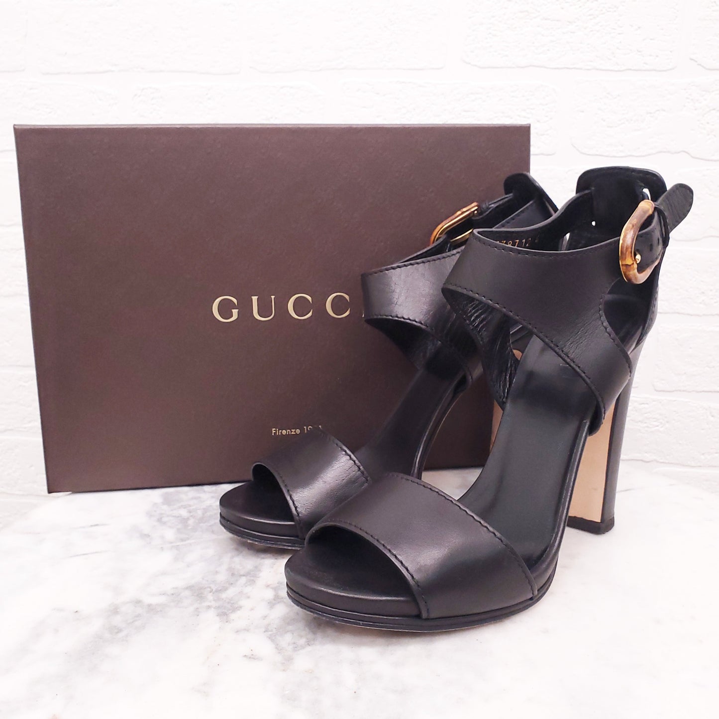 GUCCI BLACK LEATHER PUMPS WITH BAMBOO DETAIL - SIZE 41