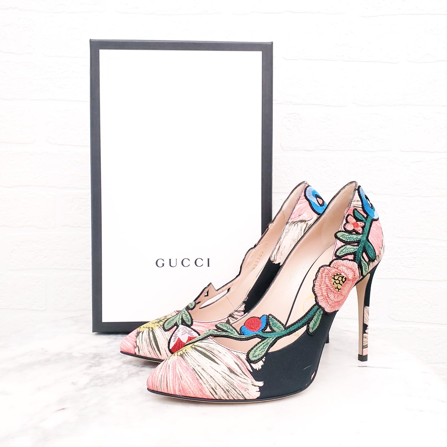 GUCCI BLACK OPHELIA EMBROIDERED HEELS - SIZE 38.5