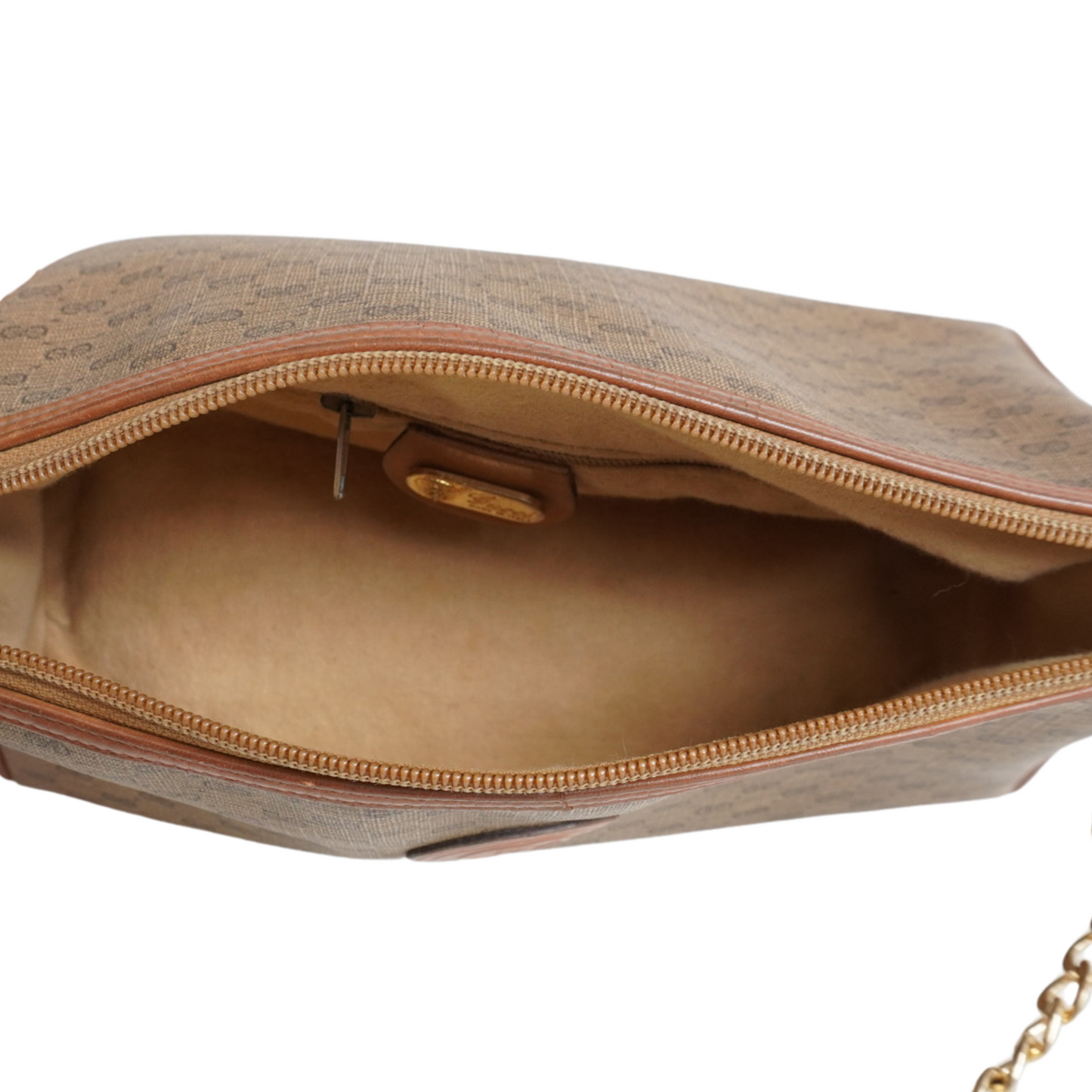 Gucci 'GG Supreme' Pouch Bag
