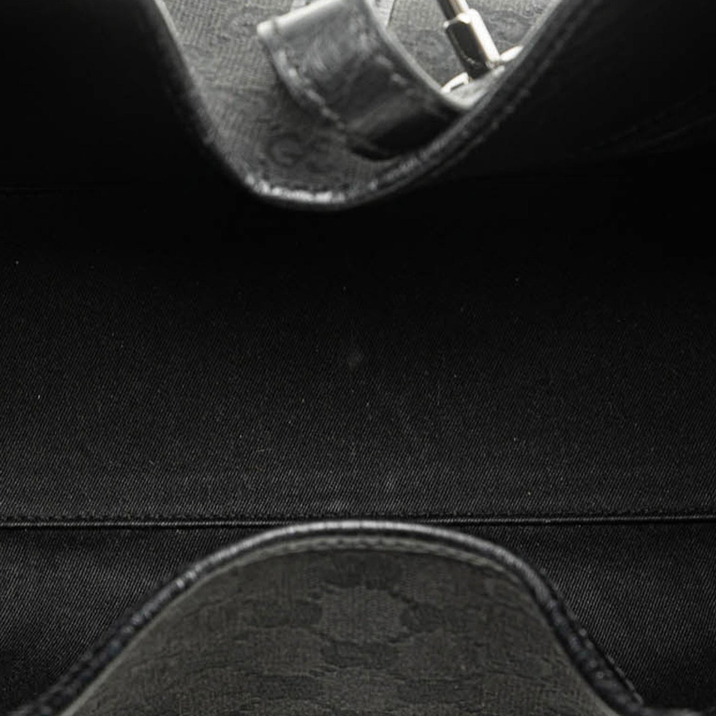 Gucci GG Canvas Jackie Bardot (SHG-Xl6IZj)