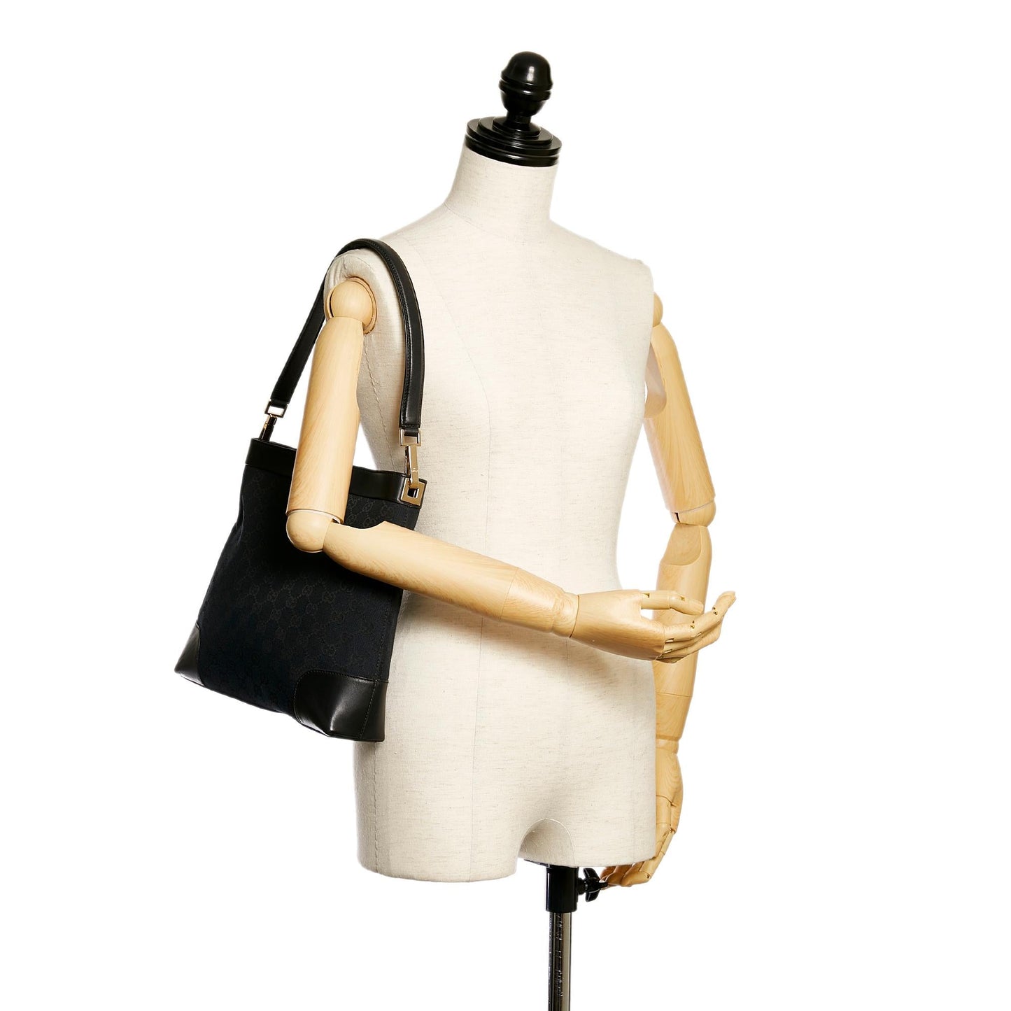 Gucci GG Canvas Shoulder Bag (SHG-28352)