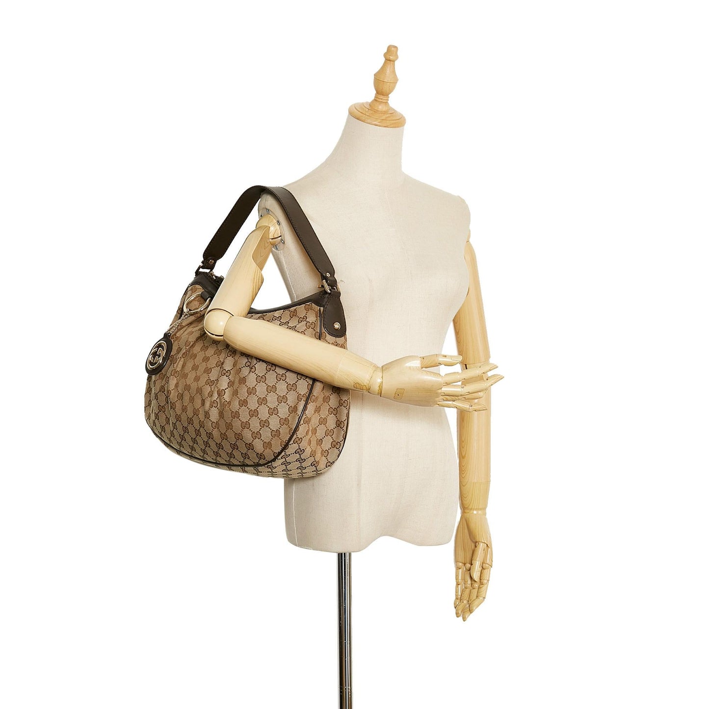 Gucci GG Canvas Sukey Shoulder Bag (SHG-PeWYIq)