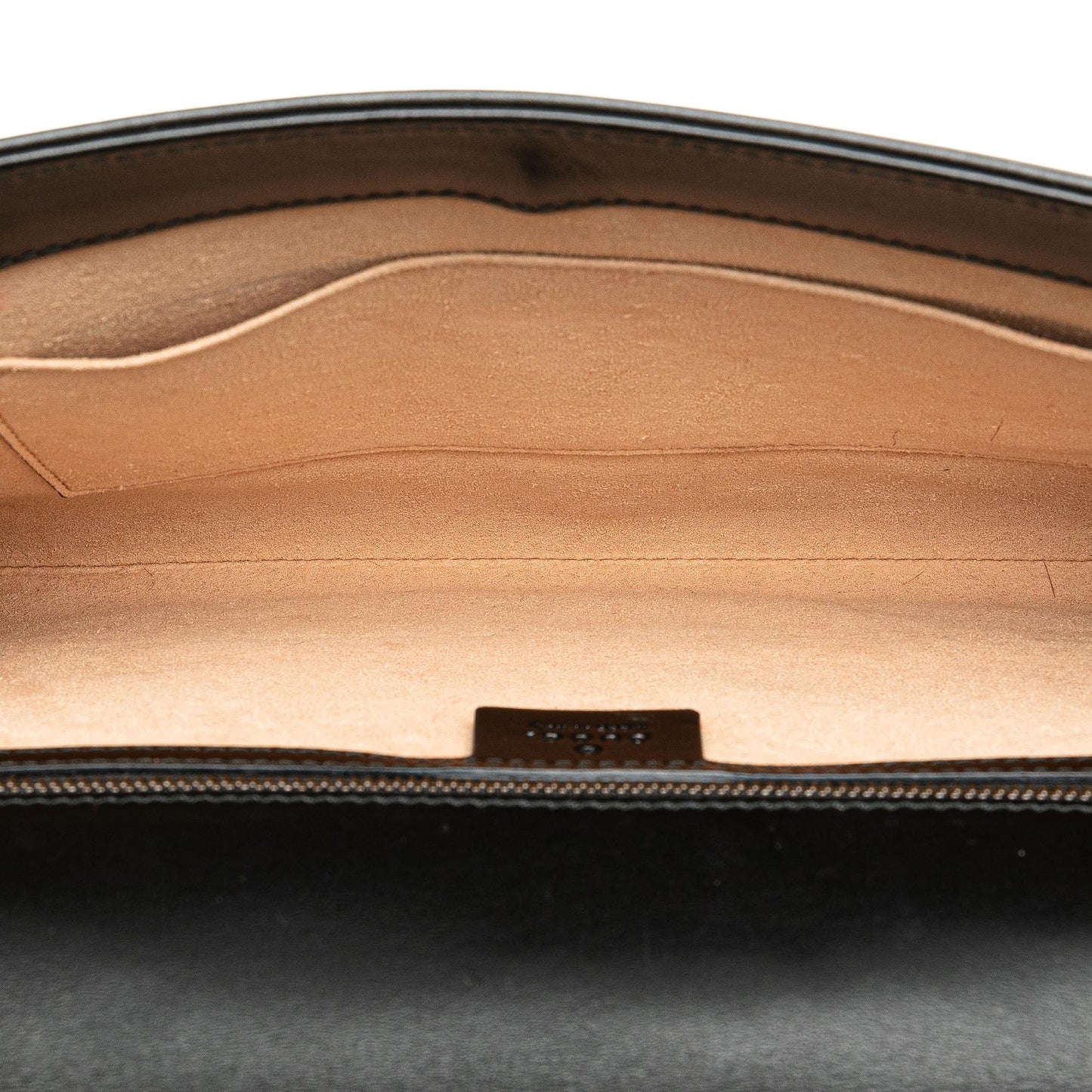 Gucci GG Marmont Matelasse Flap Leather Clutch (SHG-WIIc7g)