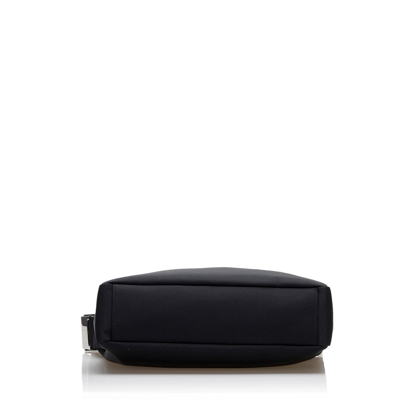 Gucci Nylon Shoulder Bag (SHG-36502)