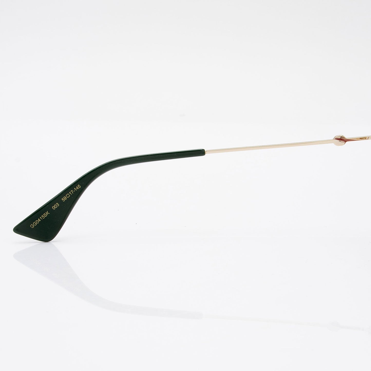 Gucci Oversized Square Sunglasses (SHF-dhftws)