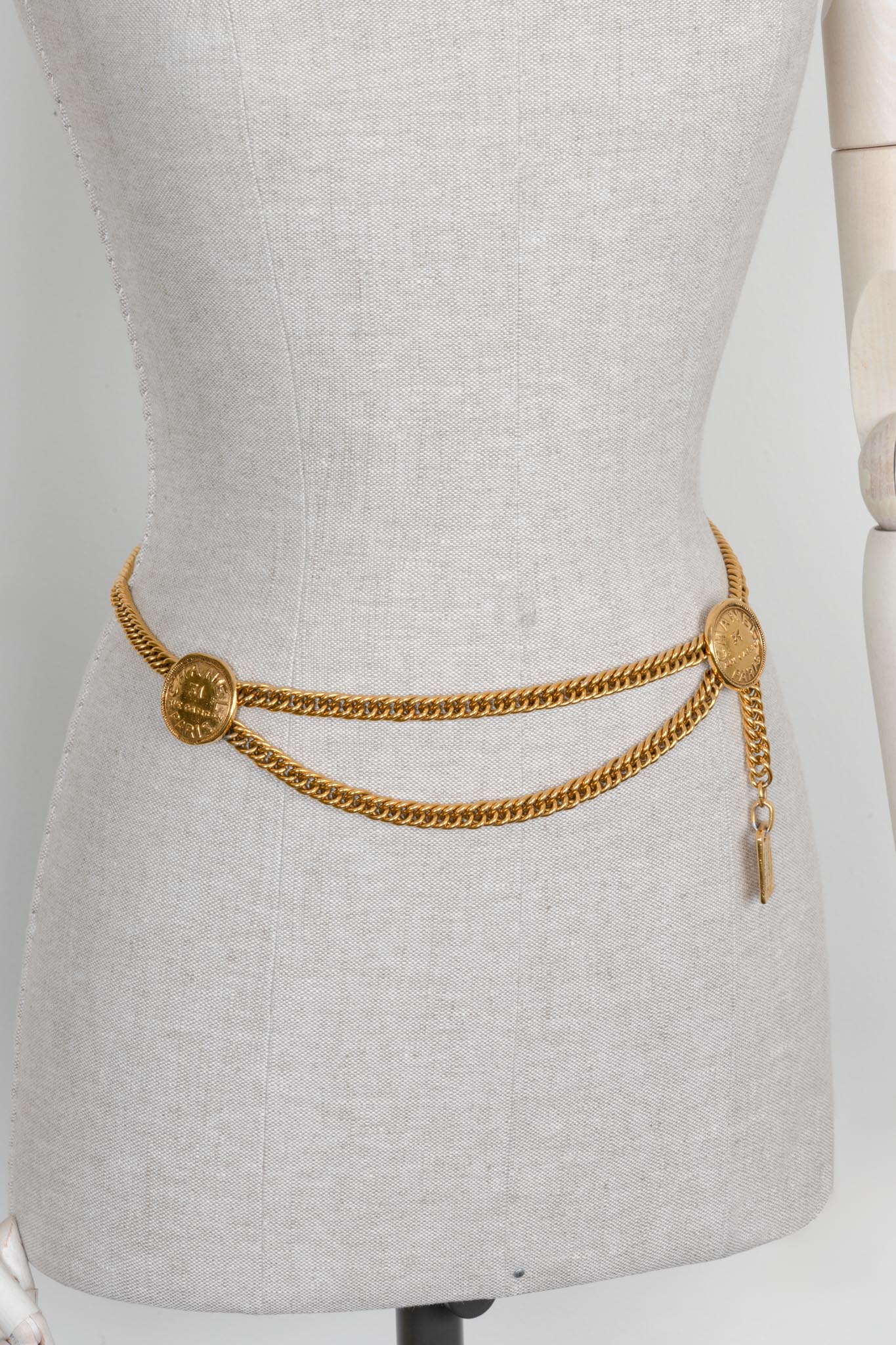 CHANEL Rue Cambon Chain Belt Gold