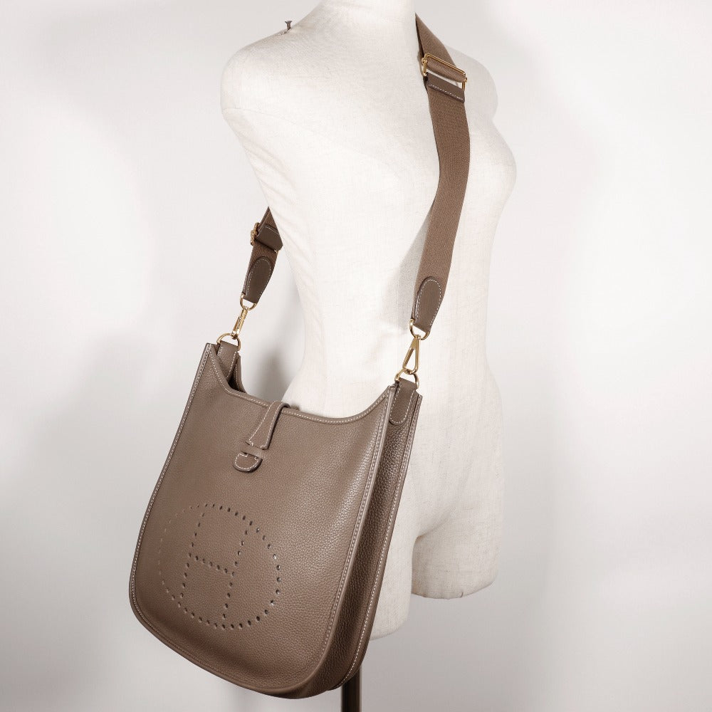 HERMES Shoulder Bag Taurillon Clemence Gold Metal Evelyn 3PM Women  d