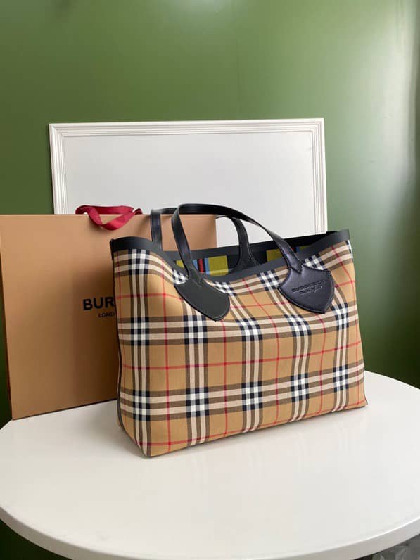 Burberry Giant Reversible Tote in   Check- Black