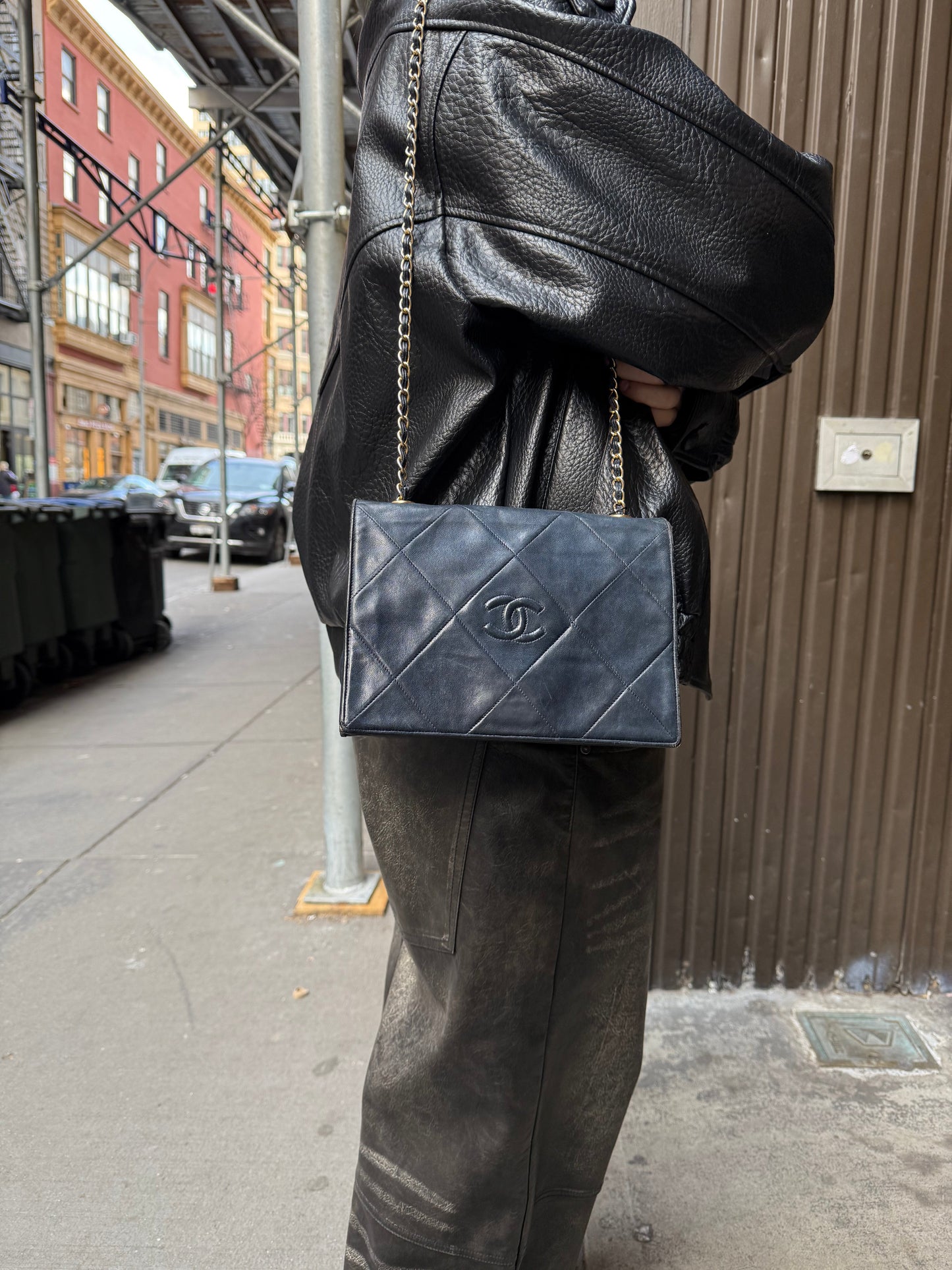 Chanel Black Diamond Stitch Flap CC Bag 1988