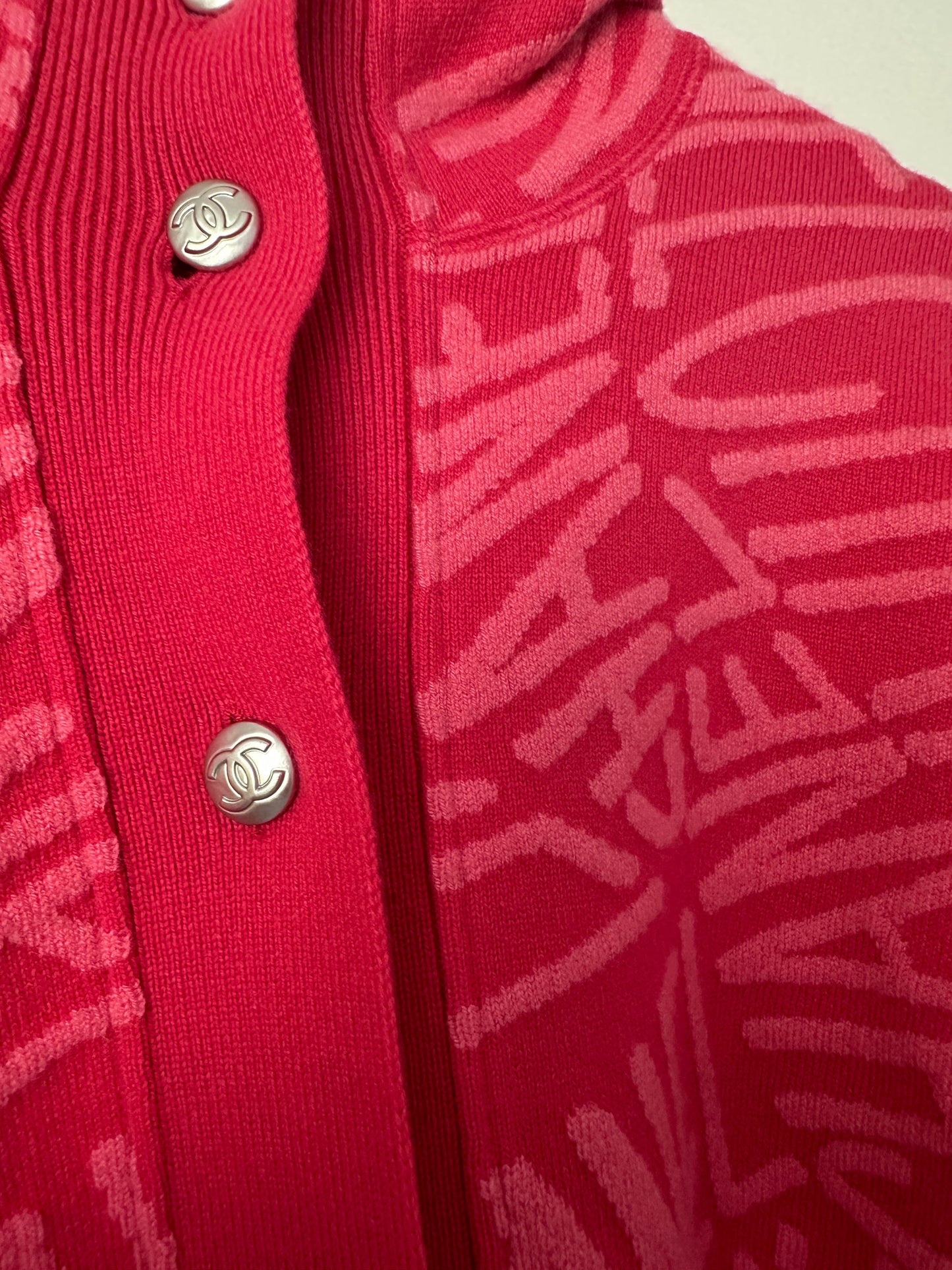 Chanel 21N Hot Pink Cashmere Button Down Long Sleeve Jumper with Hood and Logo Details Size FR 40 (UK 12) £3,425