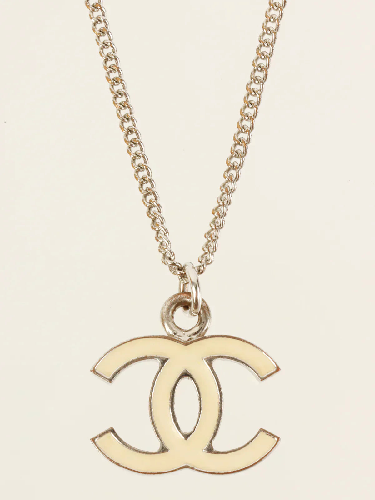 CHANEL 2006 Made Cc Mark Plate Necklaces Silver/Ivory