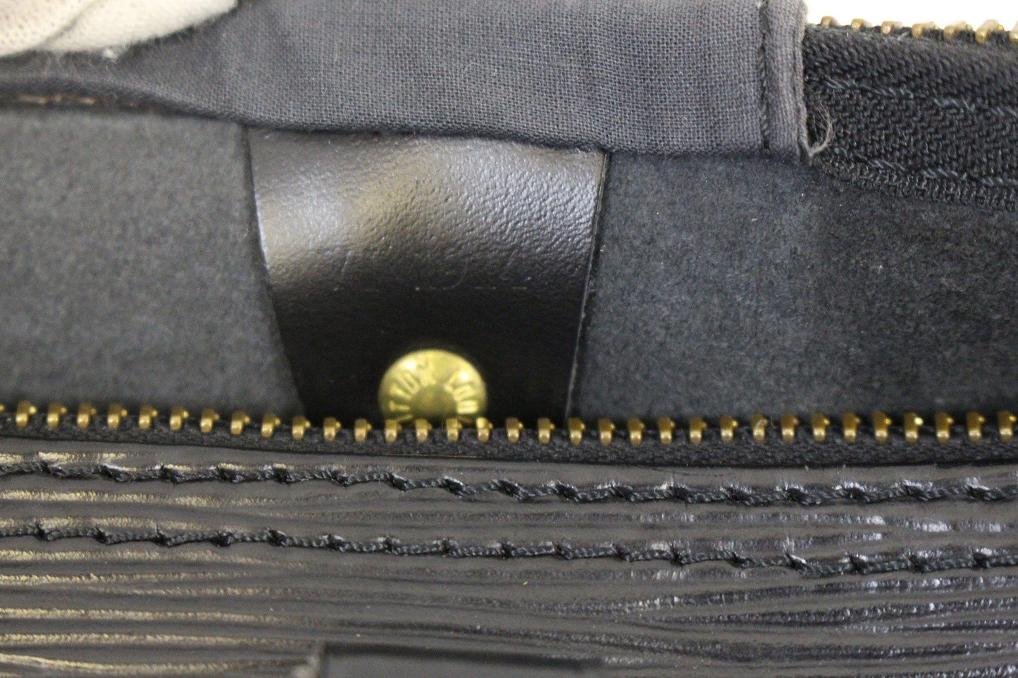 LOUIS VUITTON Speedy 30  Epi Leather Black  Satchel Bag