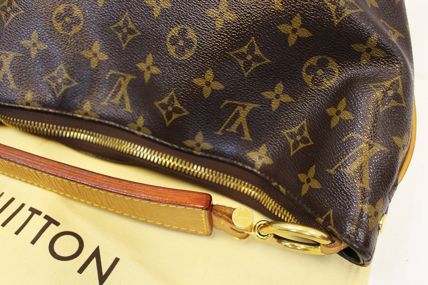 LOUIS VUITTON  Shoulder Bag Monogram Canvas Sully MM Brown
