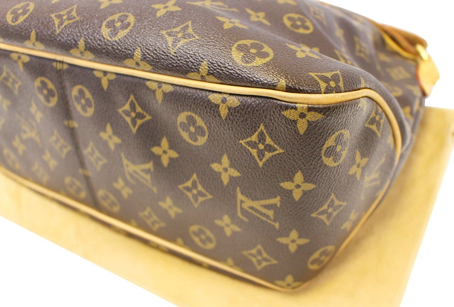 LOUIS VUITTON Monogram Canvas Delightful MM Shoulder Bag