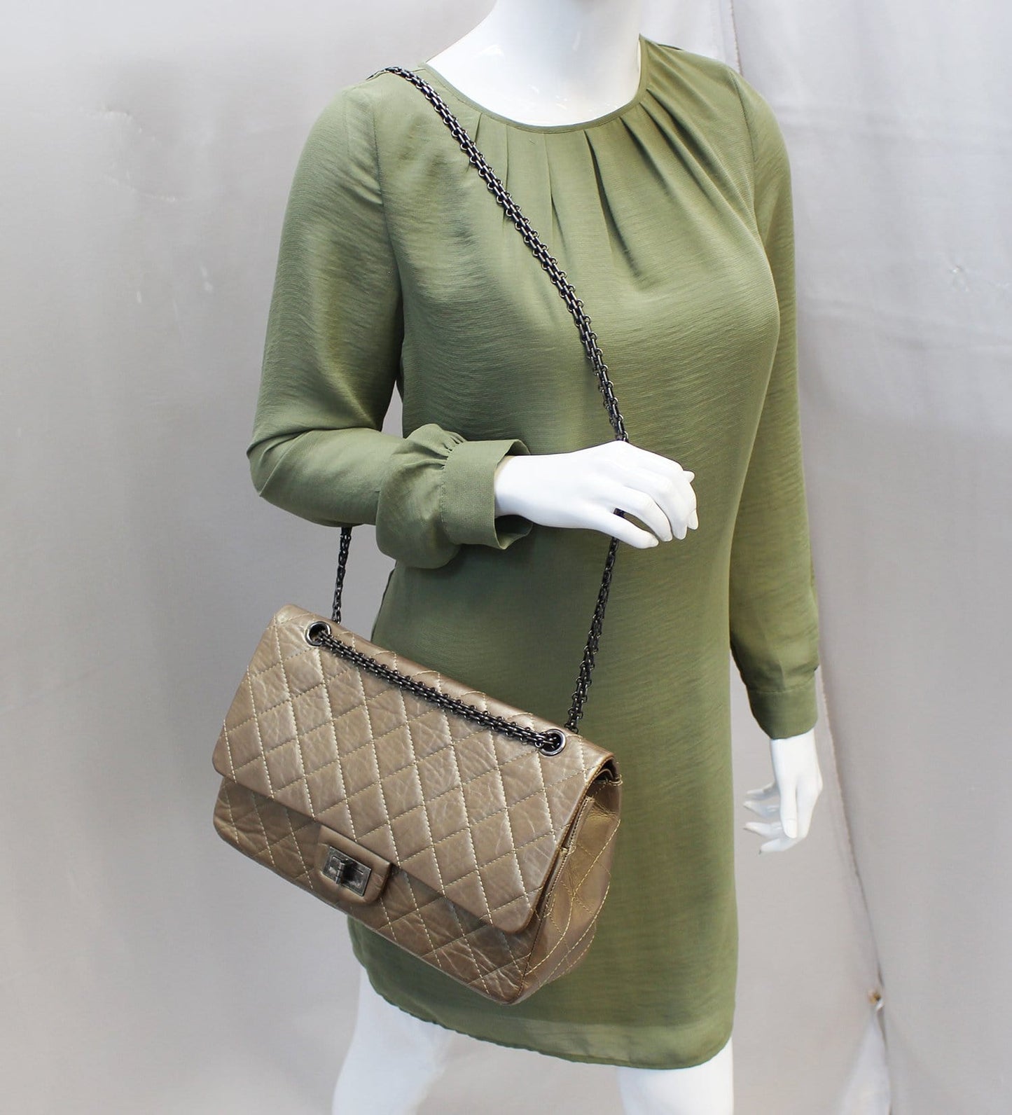 CHANEL Bronze 2.55 Reissue Quilted Classic  Leather 225 Flap Bag