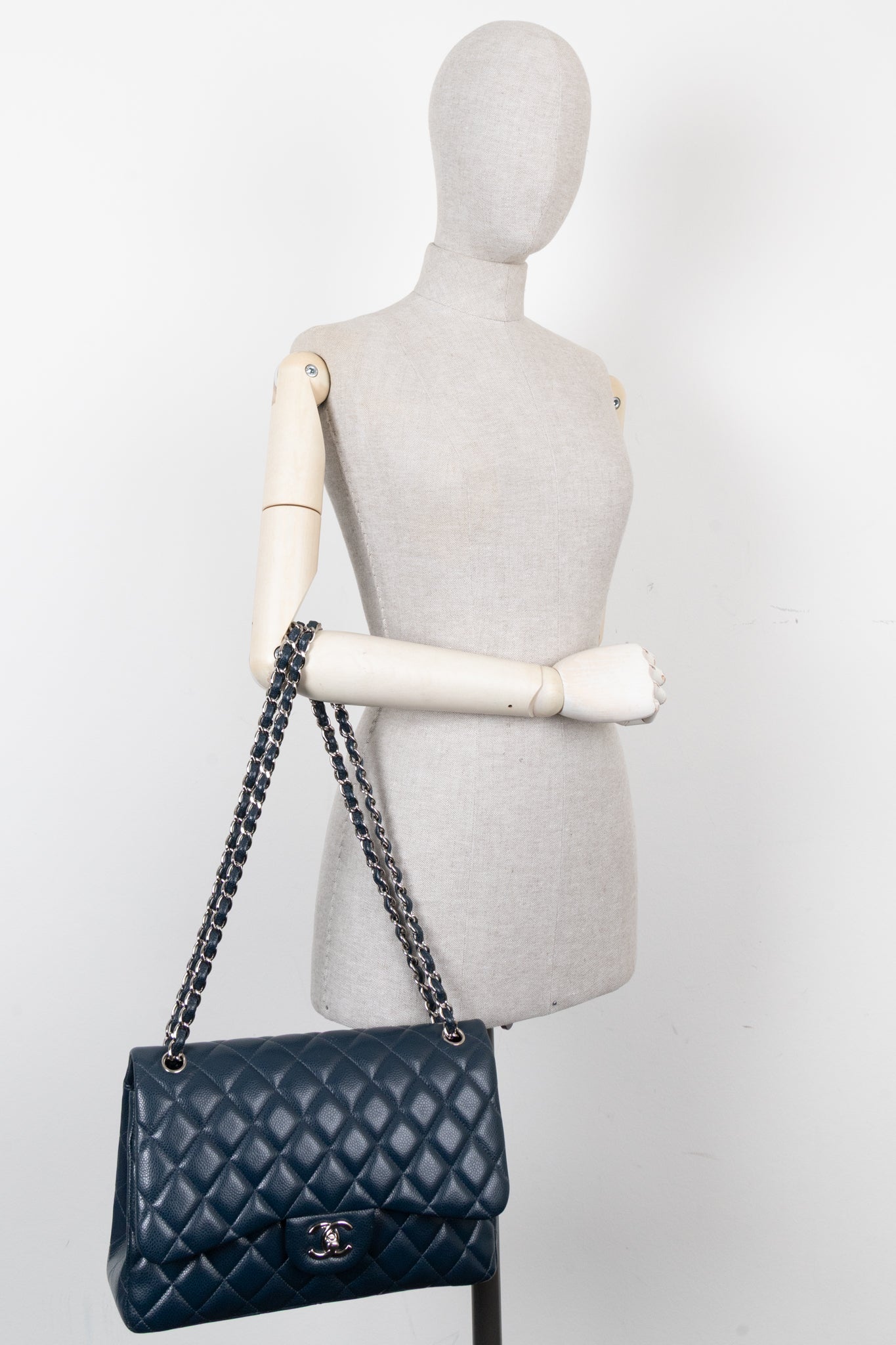 CHANEL Large Double Flap Navy Caviar