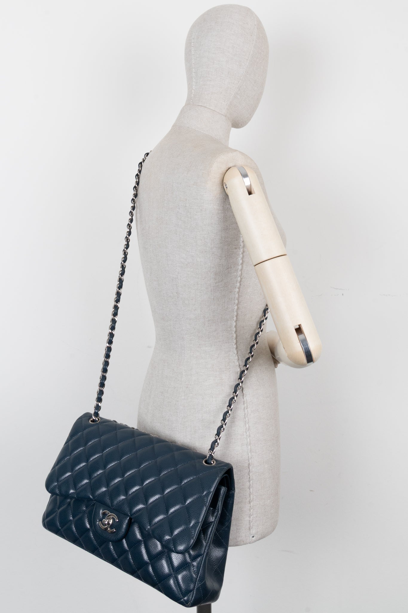 CHANEL Large Double Flap Navy Caviar