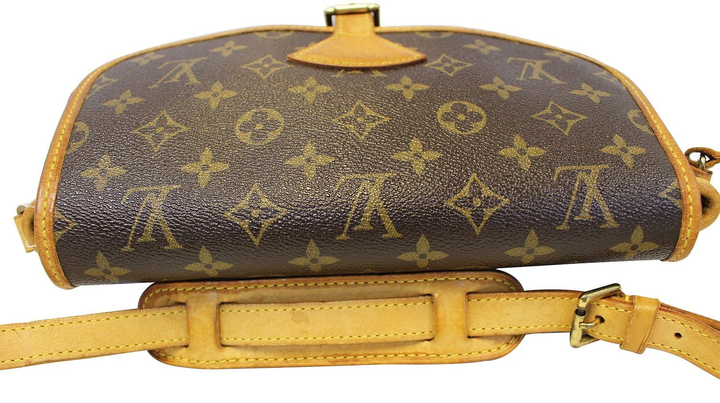 LOUIS VUITTON Messenger Bag  Monogram Canvas Sologne
