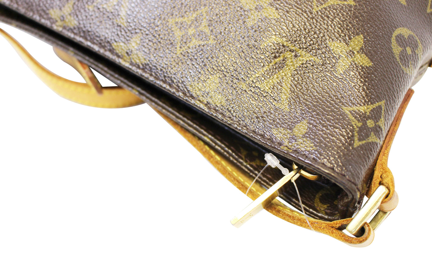 LOUIS VUITTON  Monogram Trotteur Crossbody Bag