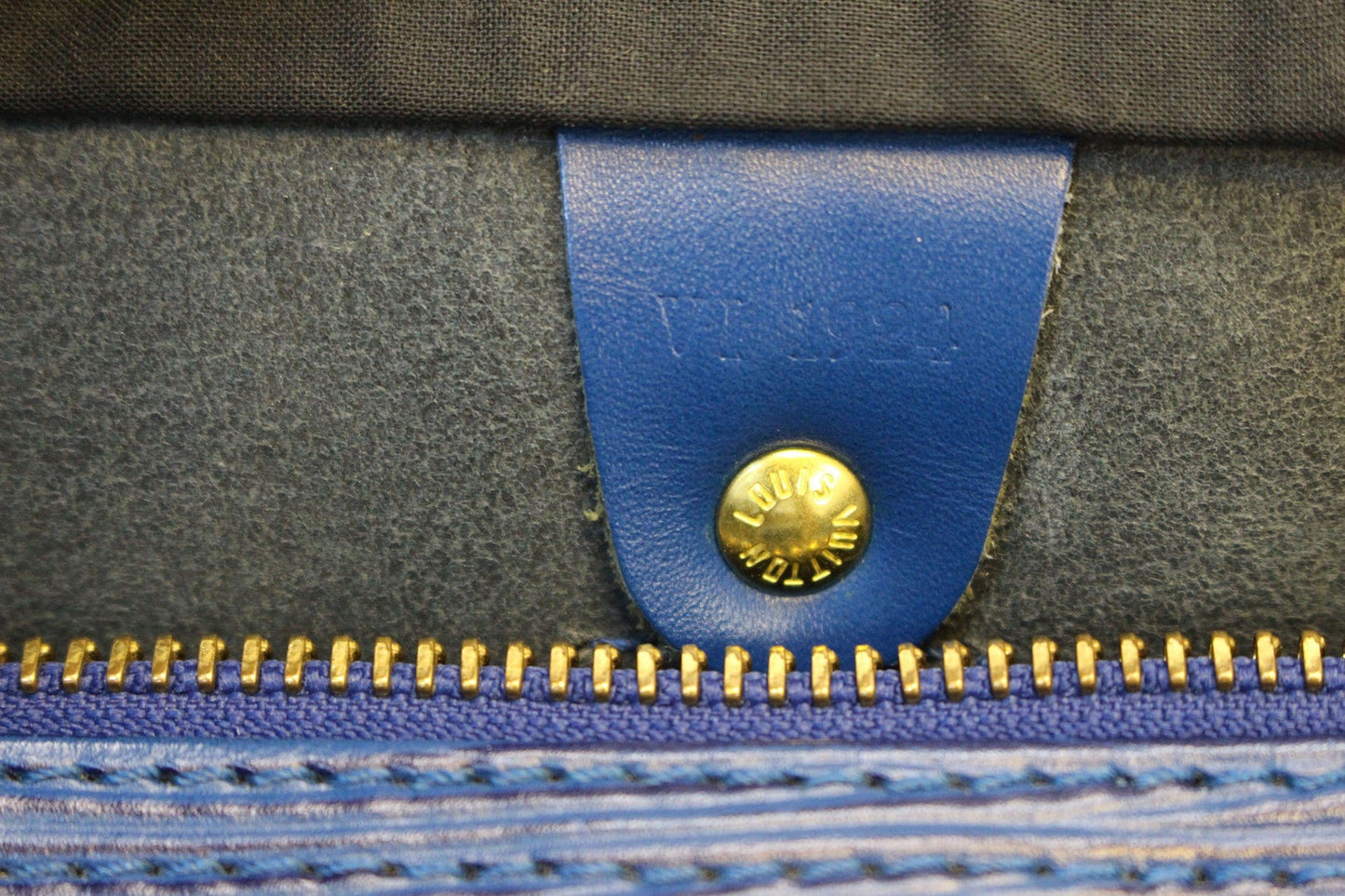 LOUIS VUITTON   Epi Leather Blue Speedy 30 Satchel Bag