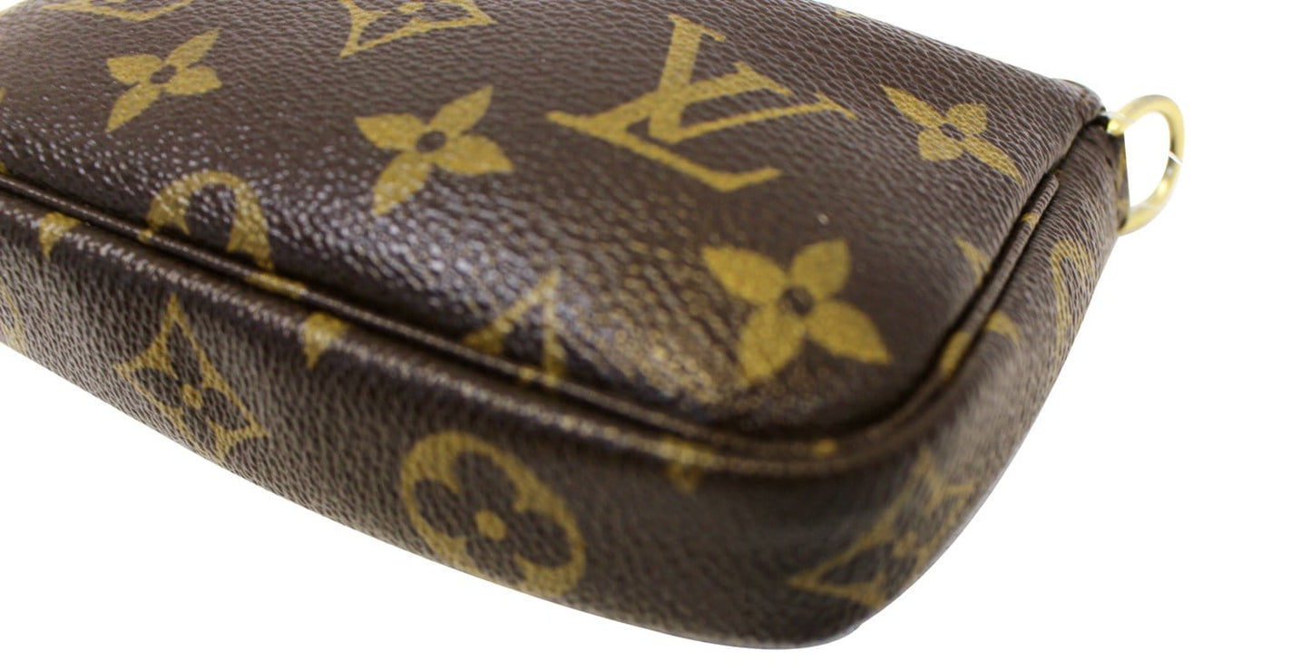 LOUIS VUITTON Monogram Canvas Mini Pochette Accessoires Pouch