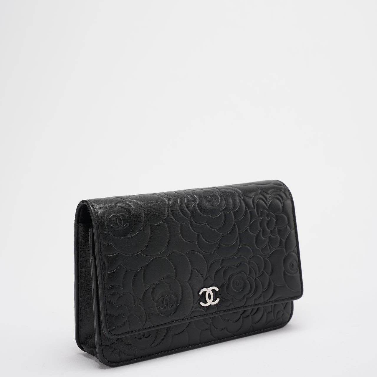 Chanel Wallet On Chain (Woc) Camellia Black Lambleather Silver Hardware
