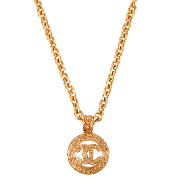 Chanel 1994 Made Round Cc Mark Necklace