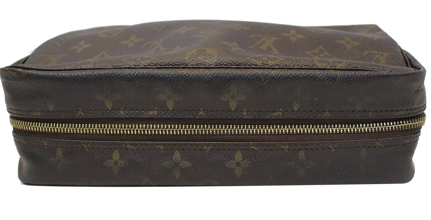 LOUIS VUITTON Monogram Canvas Trousse Toilette 28 Clutch