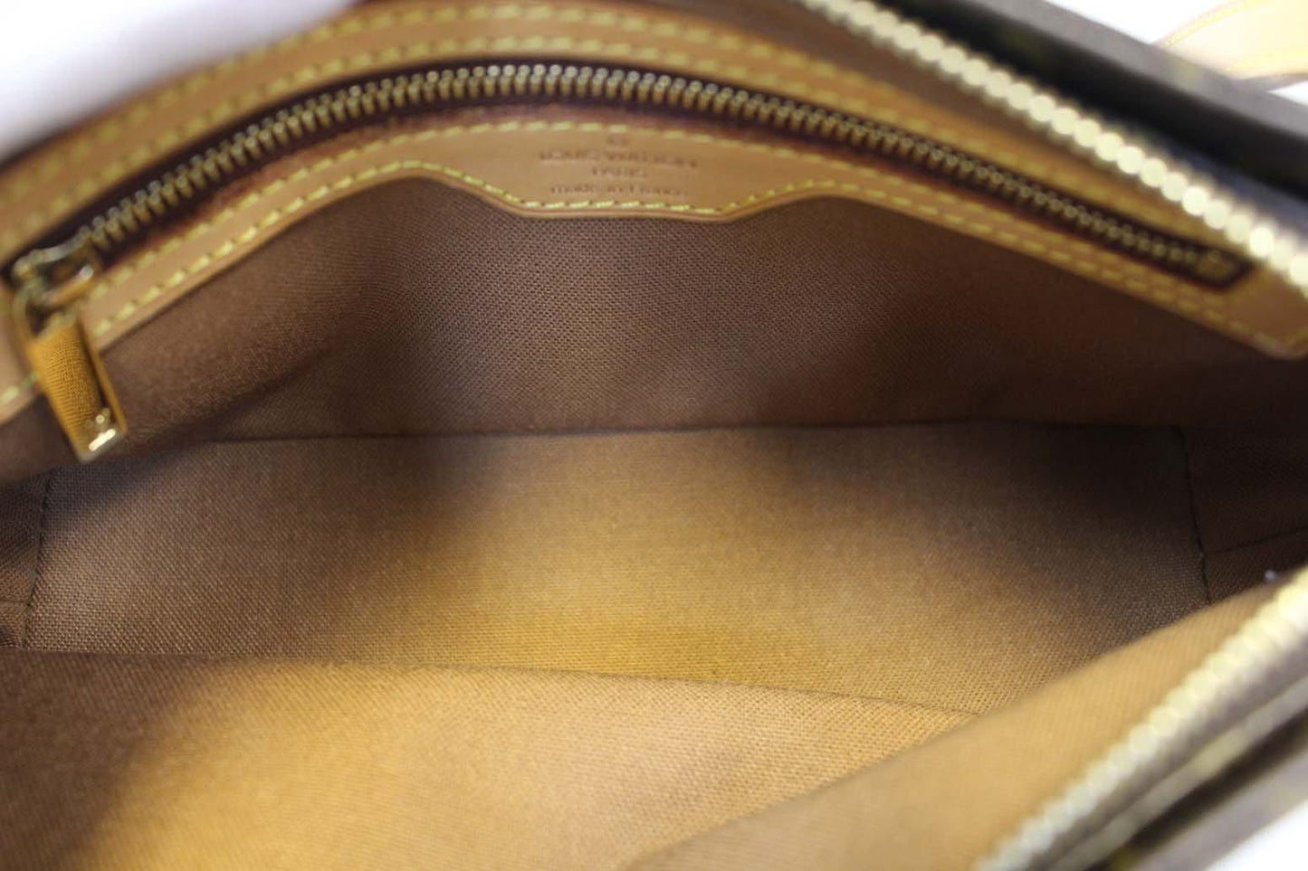 LOUIS VUITTON  BagMonogram Canvas Trotteur Crossbody