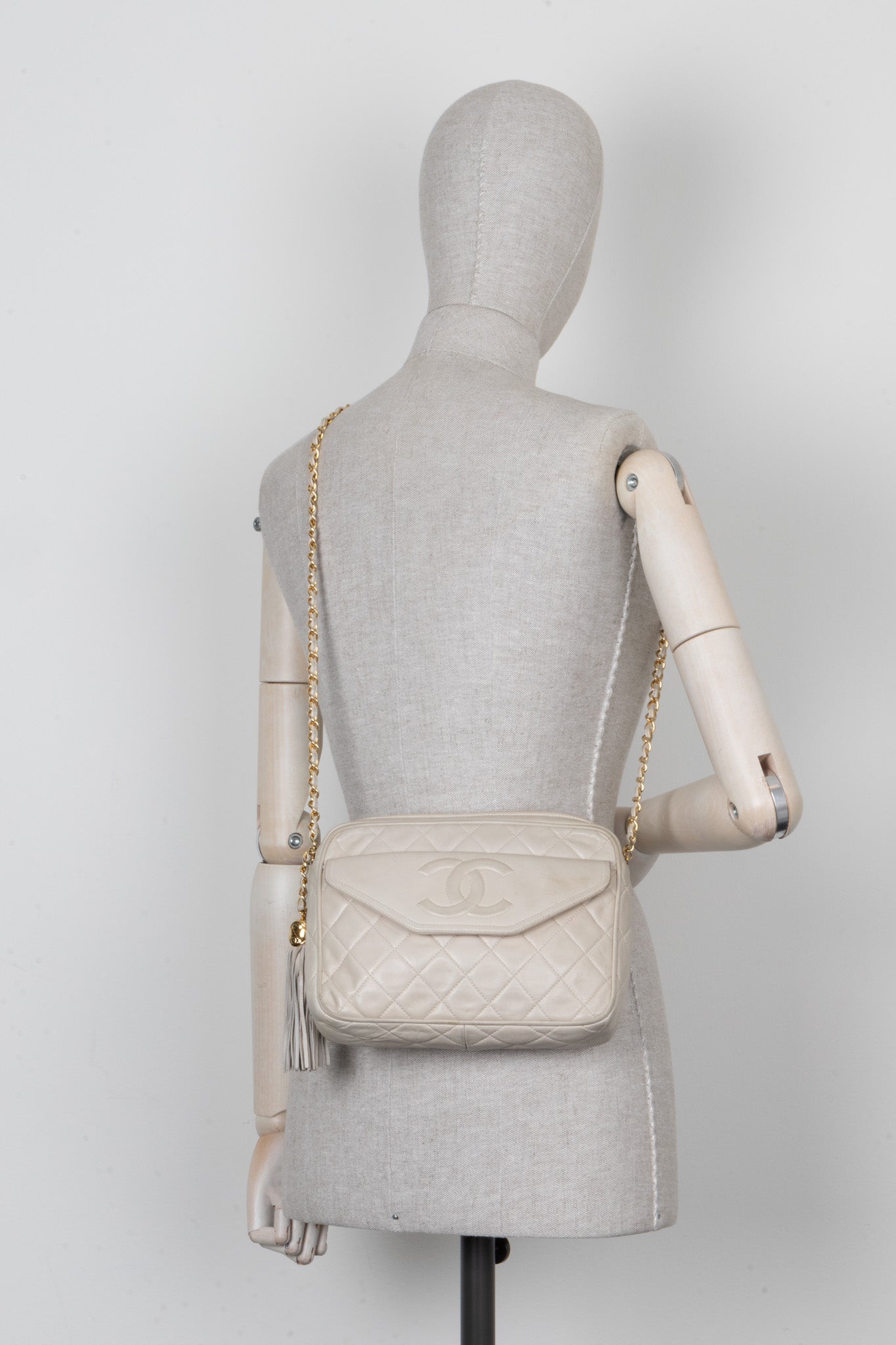 CHANEL Tassle Camera Bag Leather Ivory