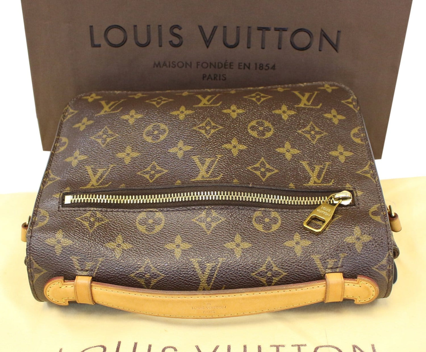 LOUIS VUITTON Monogram Canvas Metis Pochette Crossbody Bag