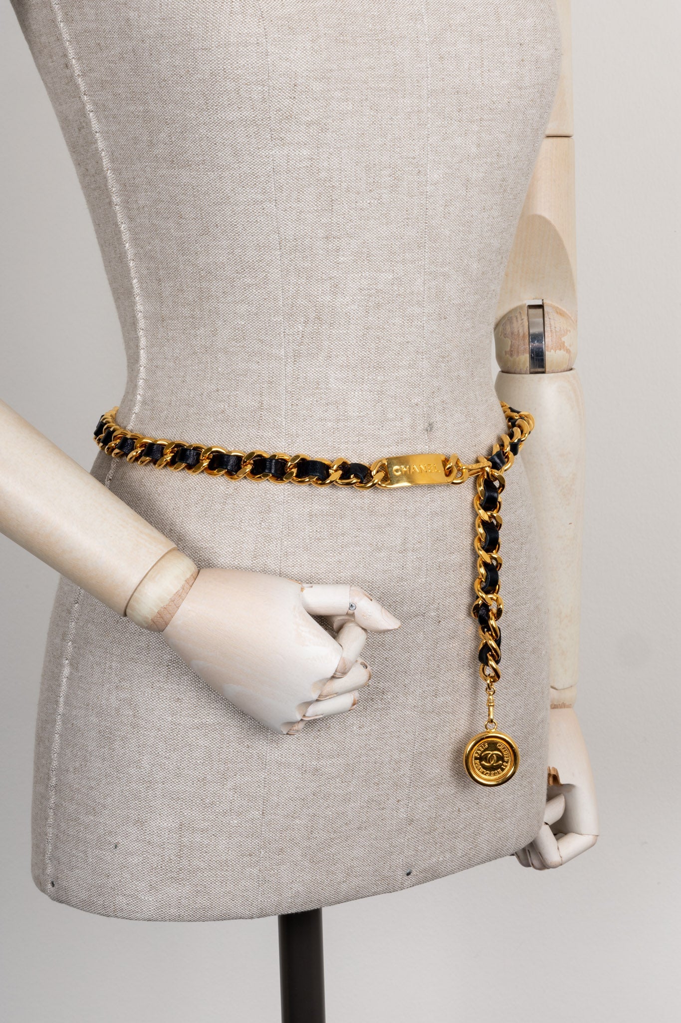 CHANEL Chain Belt Navy