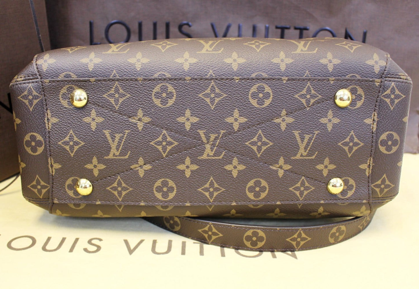 LOUIS VUITTON Shoulder Handbag Monogram Montaigne MM