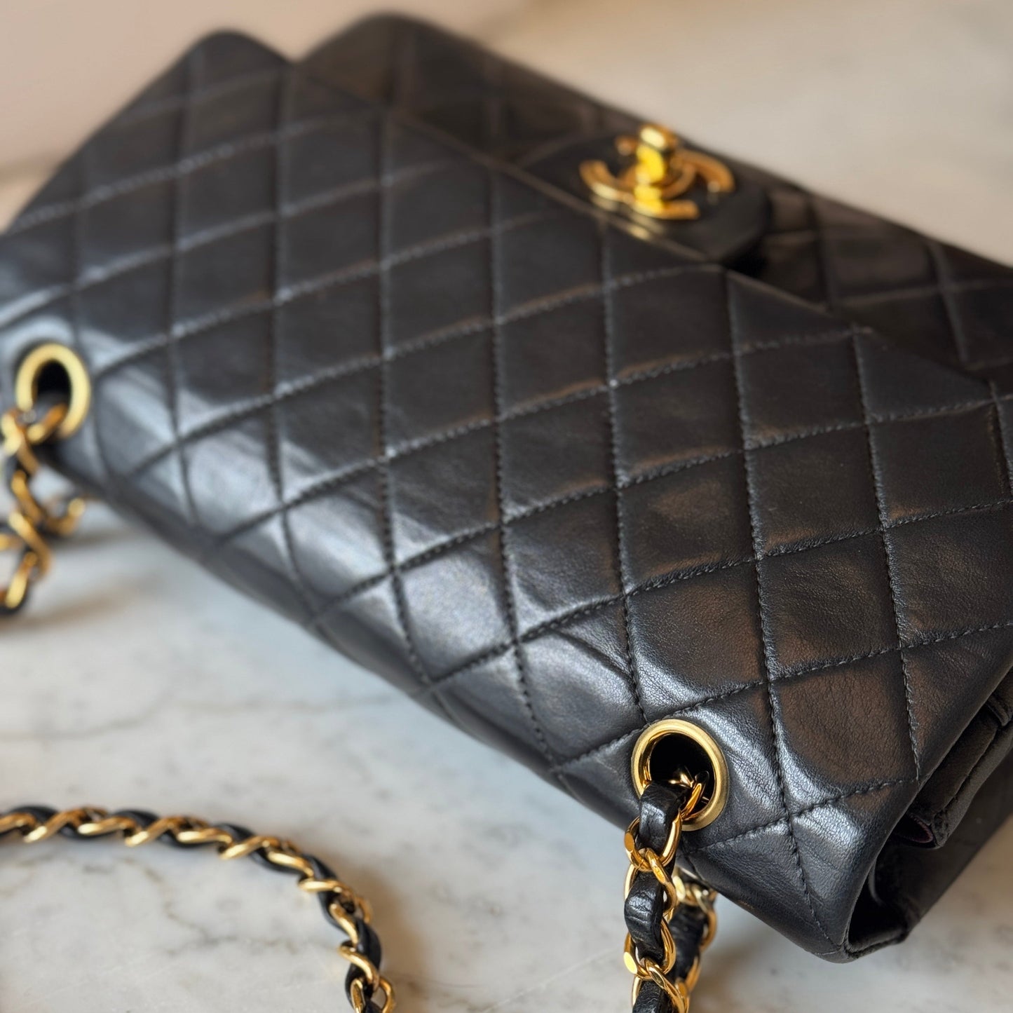 CHANEL CLASSIC MEDIUM BAG