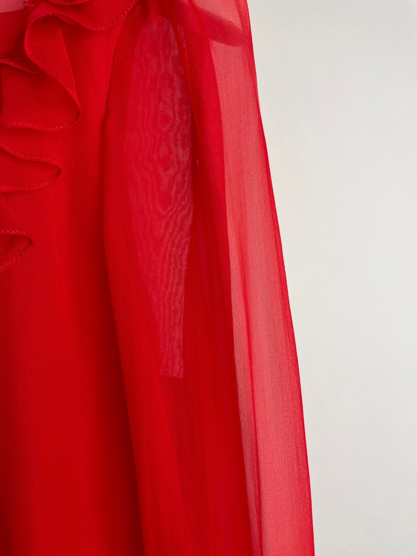 *CURRENT SEASON* Carolina Herrera Red Three Piece Tro rs, Jacket and Blo  Set Size US 0 (UK 4)